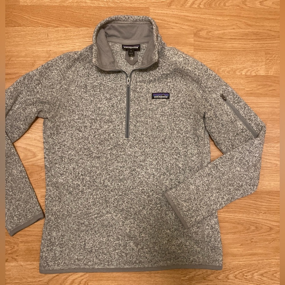 Patagonia Womens light grey quarter zip better sweater size small